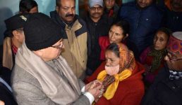 जोशीमठ पर जेपी नड्डा ने सीएम धामी को किया फोन, मुख्यमंत्री सभी कार्य रद्द कर पहुंचे जोशीमठ, यहीं  रात्रि विश्राम