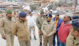अब केदारनाथ की तरह बद्रीनाथ के सीसीटीवी कैमरे भी साल भर रहेंगे लाइव, पुलिस महानिदेशक ने किया दौरा