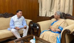 केन्द्रीय वित्त मंत्री निर्मला सीतारमण से मिले सीएम धामी, सौंग बांध पेयजल परियोजना के लिए मांगी वित्तीय मदद
