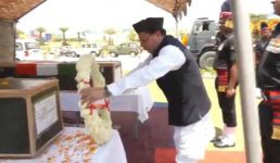 ऑपरेशन त्रिनेत्र के दौरान शहीद हुए रुचिन रावत और प्रमोद नेगी के पार्थिव शरीर पहुंचे जॉलीग्रांट, सीएम धामी ने श्रद्धांजलि अर्पित की