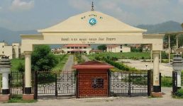 गढ़वाल विश्वविद्यालय ने की 10 डिग्री कॉलेजों की संबद्धता समाप्त, DAV सहित इन कॉलेजों का भविष्य लटका अधर में