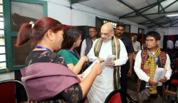 मणिपुर हिंसा के बाद मणिपुर पहुंचे गृहमंत्री अमित शाह बोले, दोषियों को दंडित करने के लिए सख्त कार्रवाई की जाएगी