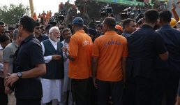 Video रेल दुर्घटनास्थल पर पहुंच क्या बोले पीएम मोदी, देखिए