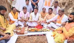 रुड़की के लिए सीएम धामी ने की 3 घोषणाएं, भाजपा कार्यालय का किया भूमि पूजन, कहा पीएम मोदी के नेतृत्व में नए भारत की नींव रखी जा रही है