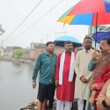 काशीपुर के आपदा ग्रस्त क्षेत्र हेमपुर इस्माइल पहुंचे केंद्रीय मंत्री, अधिकारियों को आपदा राहत में तेजी लाने के निर्देश दिए