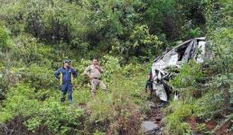 उत्तरकाशी और पिथौरागढ़ में कार दुर्घटना, मां-बेटे समेत 3 लोगों की मौत, 2 व्यक्ति गंभीर घायल