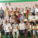 Uttarakhand स्वतंत्रता संग्राम सेनानी परिवारों के परिजनों को किया गया सम्मानित, दिखा राष्ट्रभक्ति का माहौल