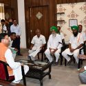 किसानों ने सीएम से बाजपुर के 20 गांवों की 5,838 एकड़ भूमि पर मालिकाना हक दिये जाने की माँग की, सीएम ने बाजपुर बाढ़ग्रस्त इलाकों का भी दौरा किया