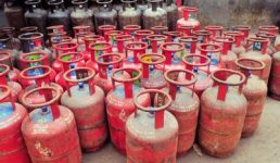 Uttarakhand प्रदेश में घरेलू गैस सिलेंडर की कोई कमी नहीं, अफवाहों पर सख्त कार्रवाई के निर्देश