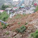 नई टिहरी के चंबा थाने के पास भारी भूस्खलन, दो महिलाओं और एक बच्चे की मौत