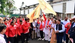 सीएम धामी ने राष्ट्रीय खेल में राज्य की ओर से प्रतिभाग करने वाले खिलाड़ियों के दल को फ्लैग ऑफ किया, गोवा में है 37वां राष्ट्रीय खेल