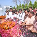मुख्यमंत्री ने शहीद स्थल रामपुर तिराहा में राज्य आन्दोलनकारी शहीदों को पुष्पांजलि अर्पित की, कहा यहां स्थानीय उत्पादों की होगी उपलब्धता