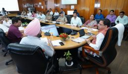 उत्तराखंड में श्रम में नियोजित बन्दियों की न्यूनतम मजदूरी बढ़ी, मुख्यमंत्री पुष्कर सिंह धामी की अध्यक्षता में सचिवालय में जेल विकास बोर्ड की पहली बैठक हुई