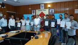 उत्तराखंड परिवहन विभाग में 147 पदों पर होगी सीधी भर्ती, सीएम धामी ने 10 अभ्यर्थियों को नियुक्ति पत्र प्रदान किये