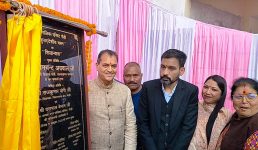 शहरी विकास मंत्री प्रेमचन्द अग्रवाल ने पौड़ी में किया शहरी आजीविका मेले का शुभारंभ, राष्ट्रीय शहरी आजीविका मिशन के अंतर्गत गठित महिला स्वयं सहायता समूह और पीएम स्वनिधि योजना के लाभार्थियों को दिया सम्मान