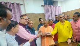 यूपी सीएम योगी आदित्यनाथ उत्तराखंड पहुंचे, 3 दिन का है कार्यक्रम