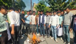 Uttarakhand नौकरी लगने पर मिठाई बांटकर वापस आ रही युवती की मौत, डीएवी कालेज प्रशासन के विरुद्ध मुकदमा दर्ज