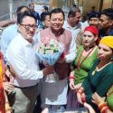 सीएम धामी पहुंचे मुंबई, प्रवासी उत्तराखंडियों द्वारा किया गया भव्य स्वागत