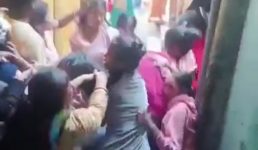 Uttarakhand लड़कियों में हुई खतरनाक गैंगवार, वीडियो हुआ वायरल