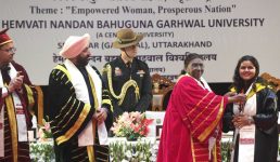 राष्ट्रपति ने हेमवती नंदन बहुगुणा गढ़वाल विश्वविद्यालय के 11वें दीक्षांत समारोह में हिस्सा लिया, कहा इस विश्वविद्यालय की स्थापना में जन आंदोलन ने प्रमुख भूमिका निभाई थी