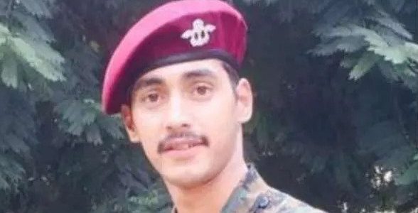 उत्तराखंड का लाल भी शहीद हो गया जम्मू-कश्मीर में, कुल 2 कैप्टन सहित 4 जवान शहीद उत्तराखंड का लाल भी शहीद हो गया जम्मू-कश्मीर में, कुल 2 कैप्टन सहित 4 जवान शहीद