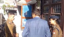 देहरादून में यूपी पुलिस डीएसपी की पत्नी की हत्या, बेटे को हत्या के आरोप में किया गिरफ्तार