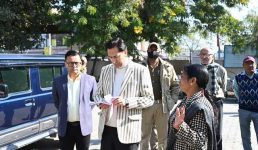 कुमाऊं कमिश्नर दीपक रावत ने मारा छापा, मिली कई खामियां, मौके पर ही की कार्रवाई