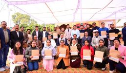 सीएम धामी ने नवनियुक्त 96 सहायक लेखाकारों को दिये नियुक्ति पत्र, UKPSC से हुए हैं चयनित