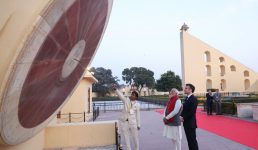 गणतंत्र दिवस के मुख्य अतिथि फ्रांसीसी राष्ट्रपति मैक्रॉन भारत पहुंचे, जयपुर में पीएम मोदी ने किया स्वागत
