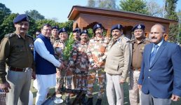 मुख्यमंत्री से आईपीएस अधिकारियों ने मुलाकात की, नव वर्ष की दी शुभकामनाएं
