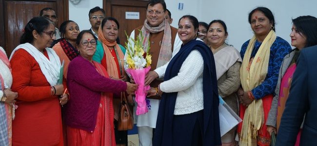 Uttarakhand मुख्यमंत्री से मिले आशा स्वास्थ्य कार्यकत्री यूनियन, आंगनबाड़ी कार्यकत्री/सेविका कर्मचारी यूनियन तथा उत्तराखण्ड भोजन माता कामगार यूनियन के पदाधिकारी, अपनी विभिन्न मांग रखी Uttarakhand मुख्यमंत्री से मिले आशा स्वास्थ्य कार्यकत्री यूनियन, आंगनबाड़ी कार्यकत्री/सेविका कर्मचारी यूनियन तथा उत्तराखण्ड भोजन माता कामगार यूनियन के पदाधिकारी, अपनी विभिन्न मांग रखी