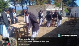 राजकीय स्नातकोत्तर महाविद्यालय बेरीनाग के बी एड विभाग में हुई कैरम प्रतियोगिता, लड़कियों ने लिया बढ़-चढ़कर हिस्सा