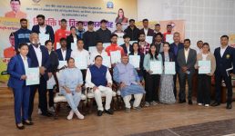मुख्यमंत्री ने राज्य के 31 खिलाड़ियों सहित 84 अभ्यर्थियों को वितरित किये सरकारी नौकरी के नियुक्ति पत्र, कहा खेल की दुनिया में जो भी युवा उत्तराखंड का नाम रोशन करेंगे उन्हें प्रोत्साहित किया जायेगा