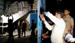 Uttarakhand यहां चुनाव आयोग और पुलिस को मिली 9331 पेटी शराब, बंद फैक्ट्री में रखी गई थी