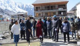 मुख्य सचिव पहुंचीं केदारनाथ और बद्रीनाथ धाम, चारधाम यात्रा तैयारियों का लिया जायजा, अधिकारियों को दिए जरूरी निर्देश