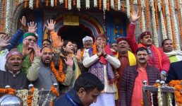 विधि- विधान से खुले   ग्यारहवें ज्योर्तिलिंग श्री केदारनाथ धाम के कपाट, प्रदेश के मुख्यमंत्री पुष्कर सिंह धामी सहित गणमान्य बने कपाट खुलने के साक्षी