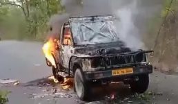 Uttarakhand यहां पर्यटकों की जिप्सी में लगी आग, मचा हड़कंप