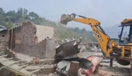 देहरादून में यहां तोड़ा जा रहा है अतिक्रमण, एनजीटी के आदेश के बाद कार्रवाई