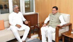 मुख्यमंत्री ने केन्द्रीय पर्यावरण एवं वन मंत्री से भेंट कर दी शुभकामनाएं, जौलीग्रान्ट एयर पोर्ट के विस्तारीकरण हेतु वन भूमि हस्तान्तरण का किया अनुरोध
