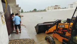 चंपावत और उधम सिंह नगर के मैदानी इलाकों में भारी जलभराव, 200 से अधिक लोगों को रेस्क्यू किया गया