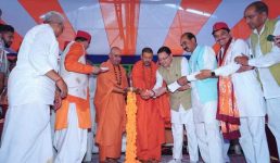 अब दिल्ली में भी बन रहा है केदारनाथ मंदिर, सीएम धामी की मौजूदगी में हुआ भूमिपूजन