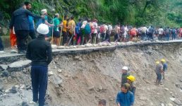 Uttarakhand छोटी गाड़ियों के लिए खुला गौरीकुंड हाईवे, 2500 लोगों का सुरक्षित हुआ रेस्क्यू, भारी बारिश के कारण बाधित हो गया था
