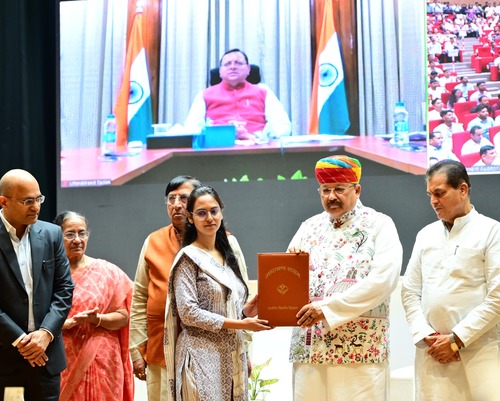 उत्तराखंड में 1094 युवाओं को मिली कनिष्ठ अभियन्ता की नौकरी, सीएम धामी की वर्चुअल उपस्थिति में दिये गये नियुक्ति पत्र