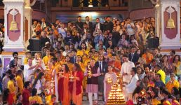 सीएम धामी ने ऋषिकेश में परमार्थ निकेतन द्वारा आयोजित अंतर्राष्ट्रीय योग महोत्सव 2025 का शुभारंभ किया, 50 से अधिक देशों व भारत के अनेकों राज्यों से आए योग प्रेमियों का स्वागत किया