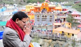 बदरीनाथ धाम के कपाट खोले गए, पहली पूजा पीएम मोदी के नाम से, मुख्यमंत्री ने देश और राज्य की सुख-समृद्धि की कामना की
