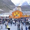Chardham Yatra 2025, टोकन व्यवस्था के जरिए बाबा के दर्शन से श्रद्धालु संतुष्ट, इस बार पैदल मार्ग पर रेन शेल्टर बढ़ाए जाने से मिल रही है राहत