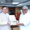 सीएम धामी ने केंद्रीय वन, पर्यावरण एवं जलवायु परिवर्तन मंत्री भूपेन्द्र यादव से भेंट की, उत्तराखंड से जुड़े विभिन्न मुद्दों पर हुई बात