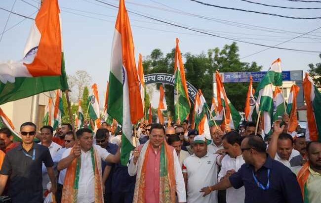 Champawat सीएम धामी ने 11365.11 लाख की 18 योजनाओं का किया लोकार्पण तथा शिलान्यास, ऑपरेशन सिन्दूर के बाद तिरंगा शौर्य यात्रा में भी भाग लिया