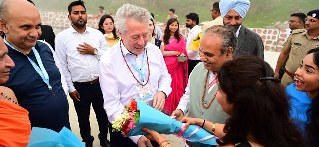 गैरसैंण को वैश्विक पटल पर स्थापित करने की दिशा में मुख्यमंत्री का अहम कदम, भराड़ीसैंण में पहली बार आयोजित होगा अंतरराष्ट्रीय योग दिवस गैरसैंण को वैश्विक पटल पर स्थापित करने की दिशा में मुख्यमंत्री का अहम कदम, भराड़ीसैंण में पहली बार आयोजित होगा अंतरराष्ट्रीय योग दिवस