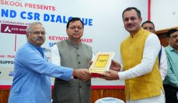 मुख्यमंत्री धामी ने उत्तराखण्ड सी.एस.आर. डायलॉग कार्यक्रम में प्रतिभाग किया, मुख्यमंत्री आदर्श ग्राम सारकोट के प्राथमिक विद्यालय में डिजिटल क्लासरूम का वर्चुअल शुभारंभ भी किया